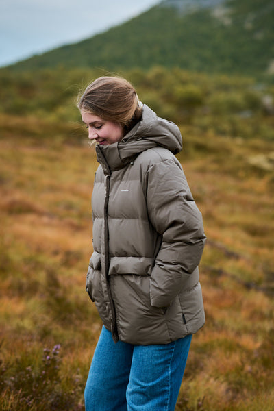 Besseggen Down Jacket - Taupe