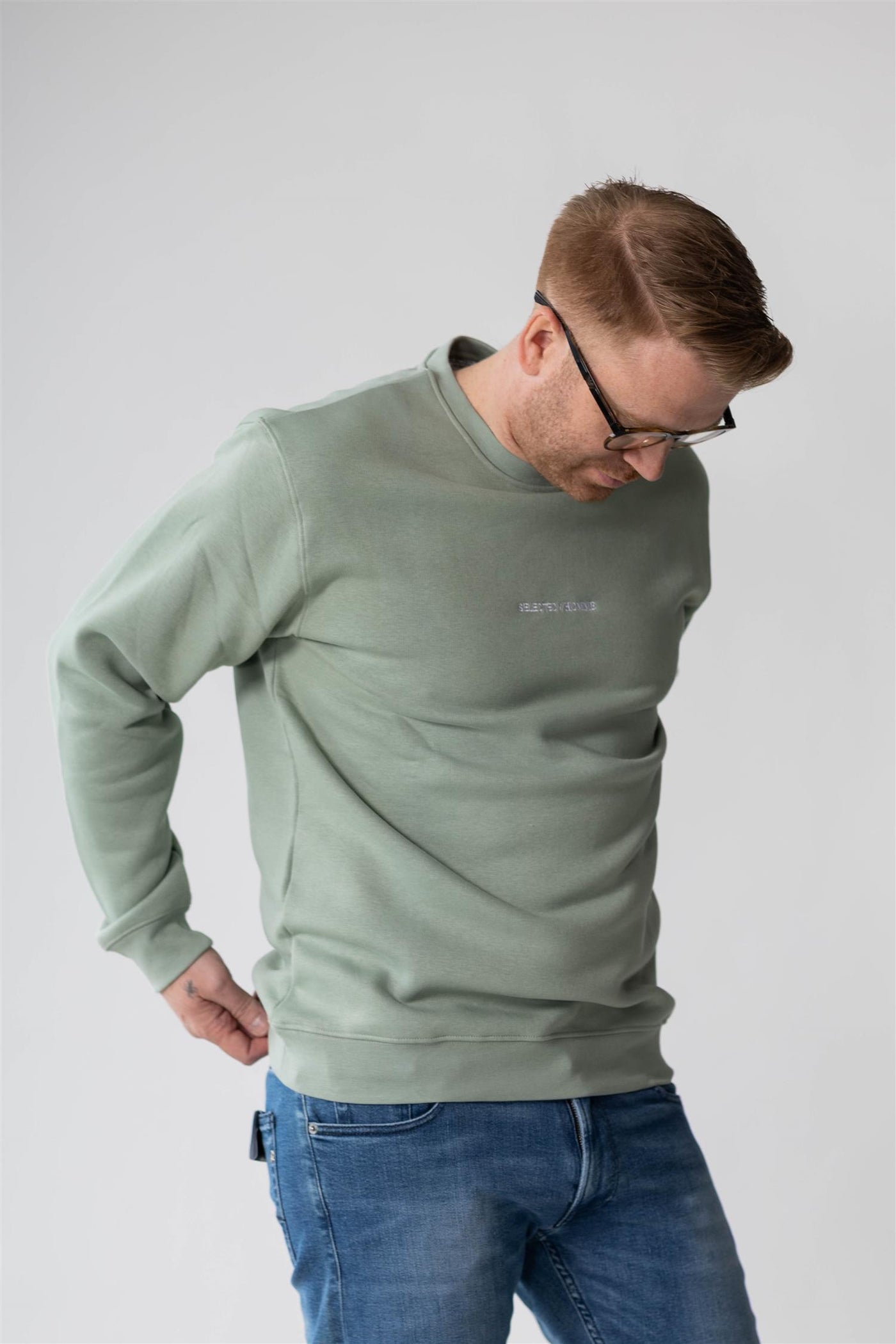 Hankie Logo Crew Sweat