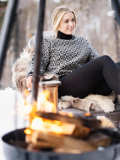 Knitted Pullover R-neck