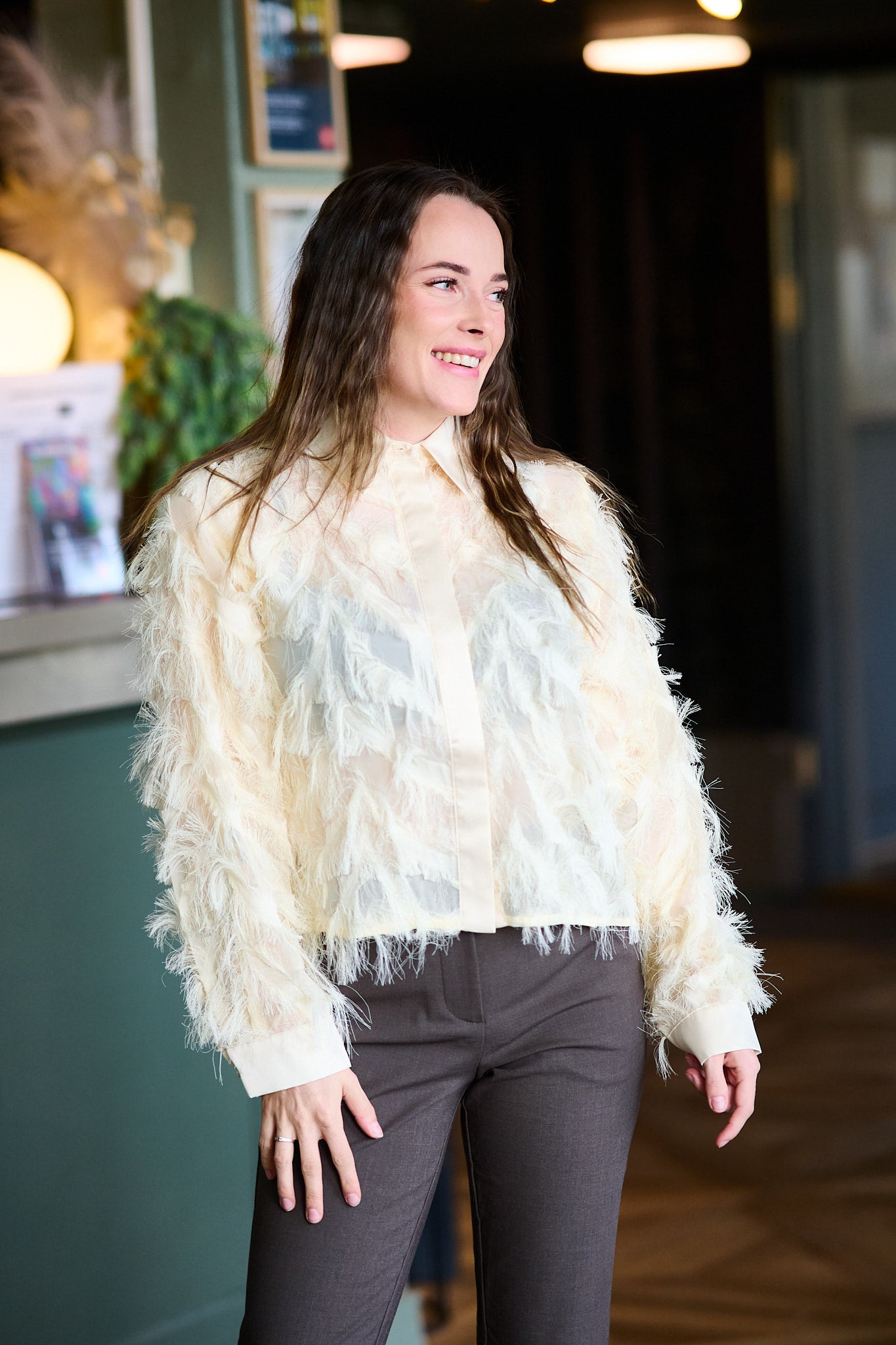 Myline LS Fluffy Cropped Shirt - Angora