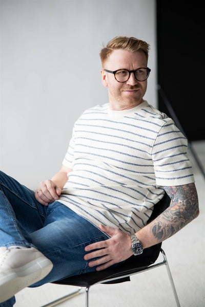 Django Stripe SS o-neck Tee - Oceana / Egret