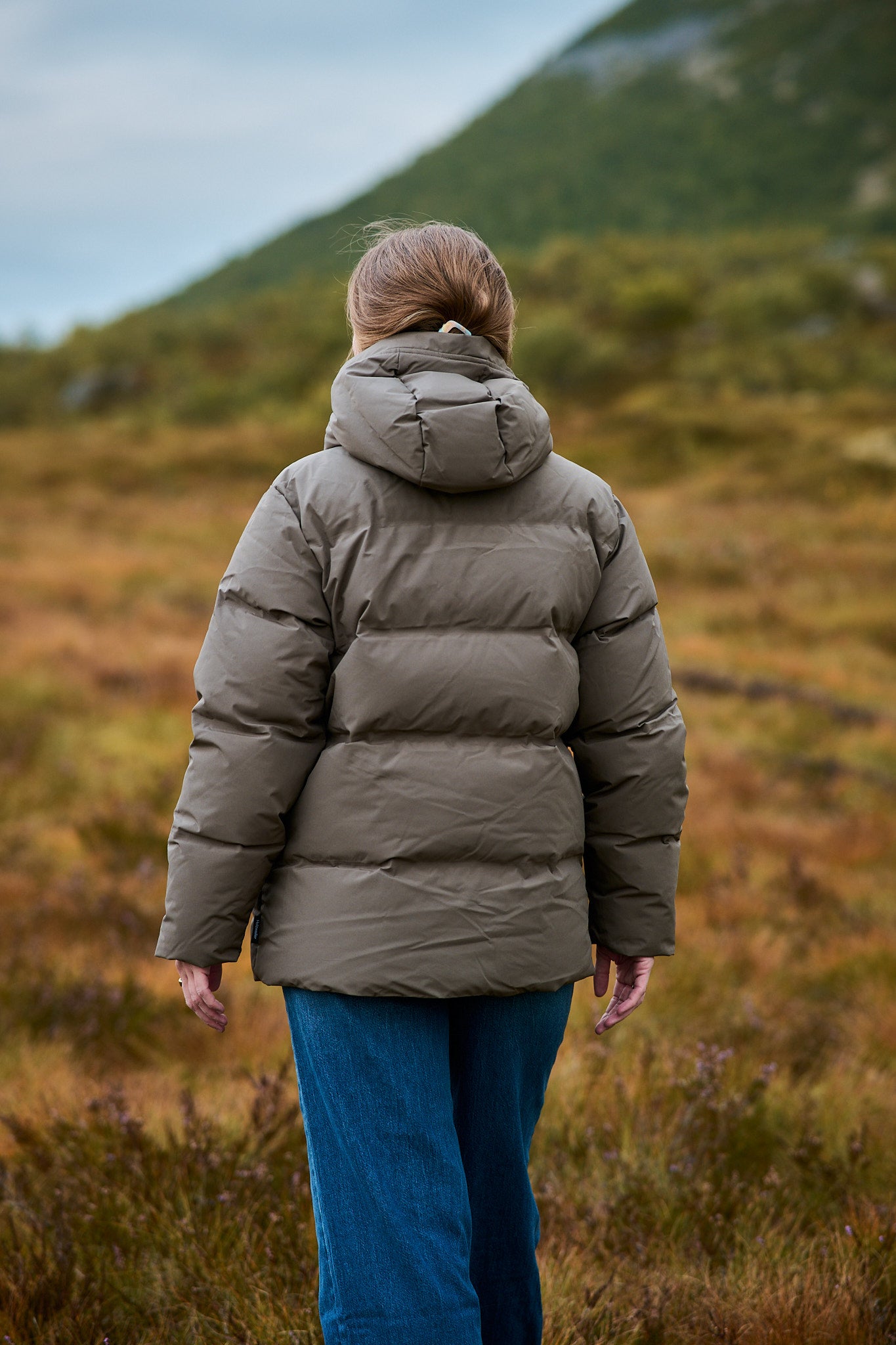 Besseggen Down Jacket - Taupe
