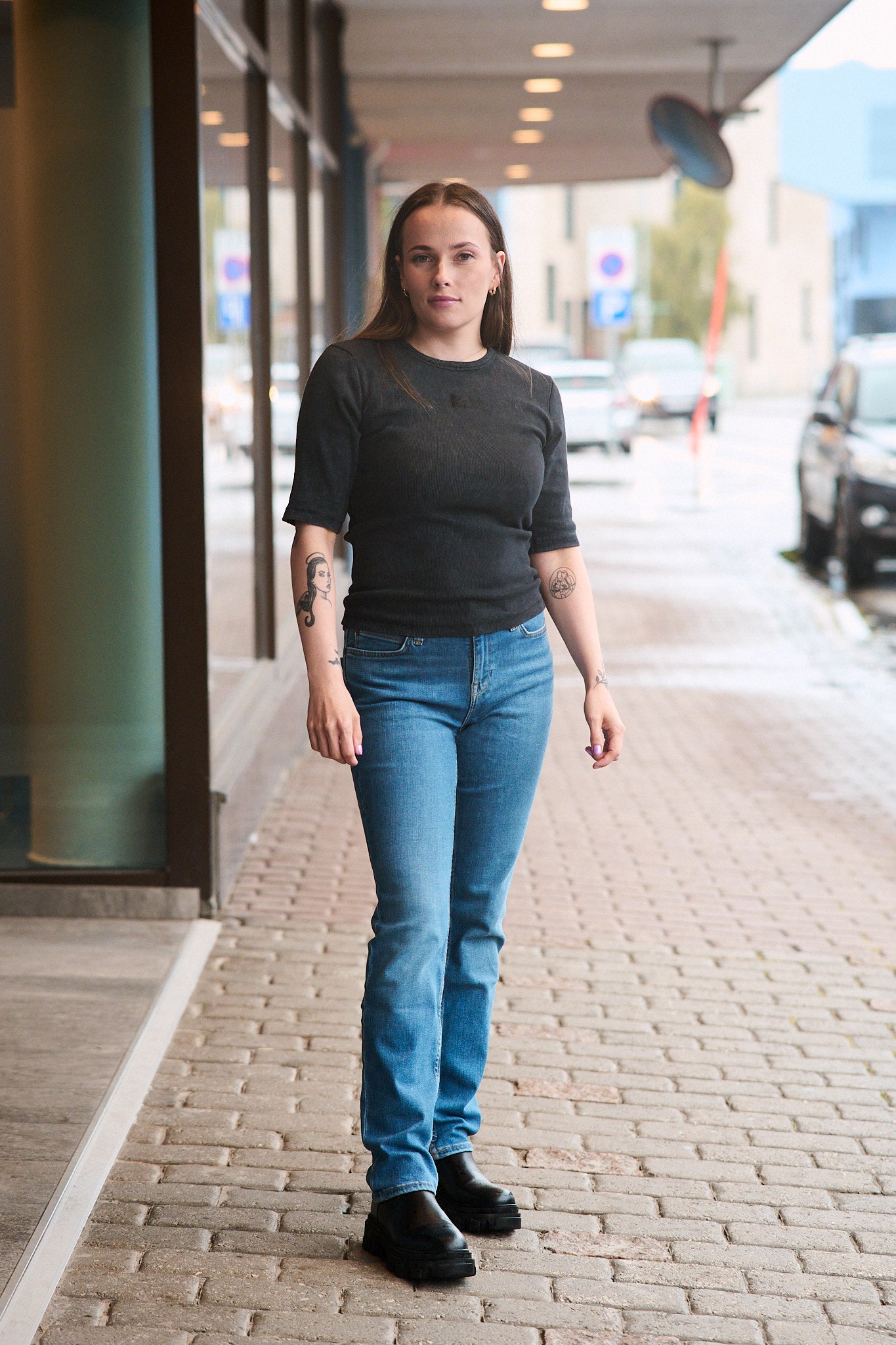 Marion - Classic Straight - Cyber Blue