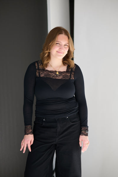 Perfect Line Cashmere Carre Lace T-Shirt - Black