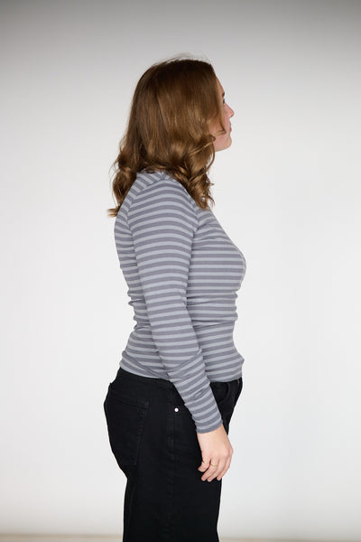 Ika 11 Dark grey stripe