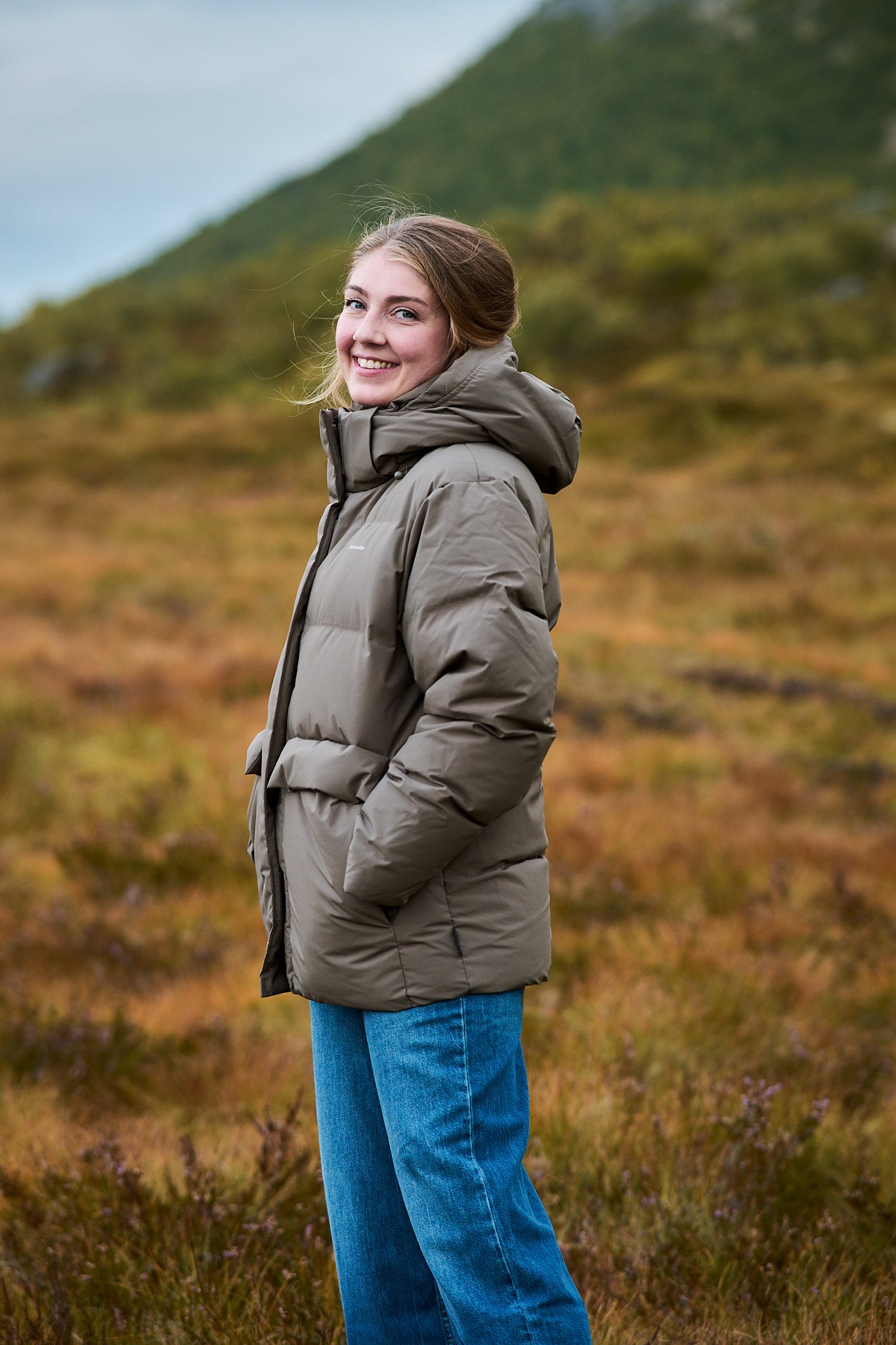 Besseggen Down Jacket - Taupe