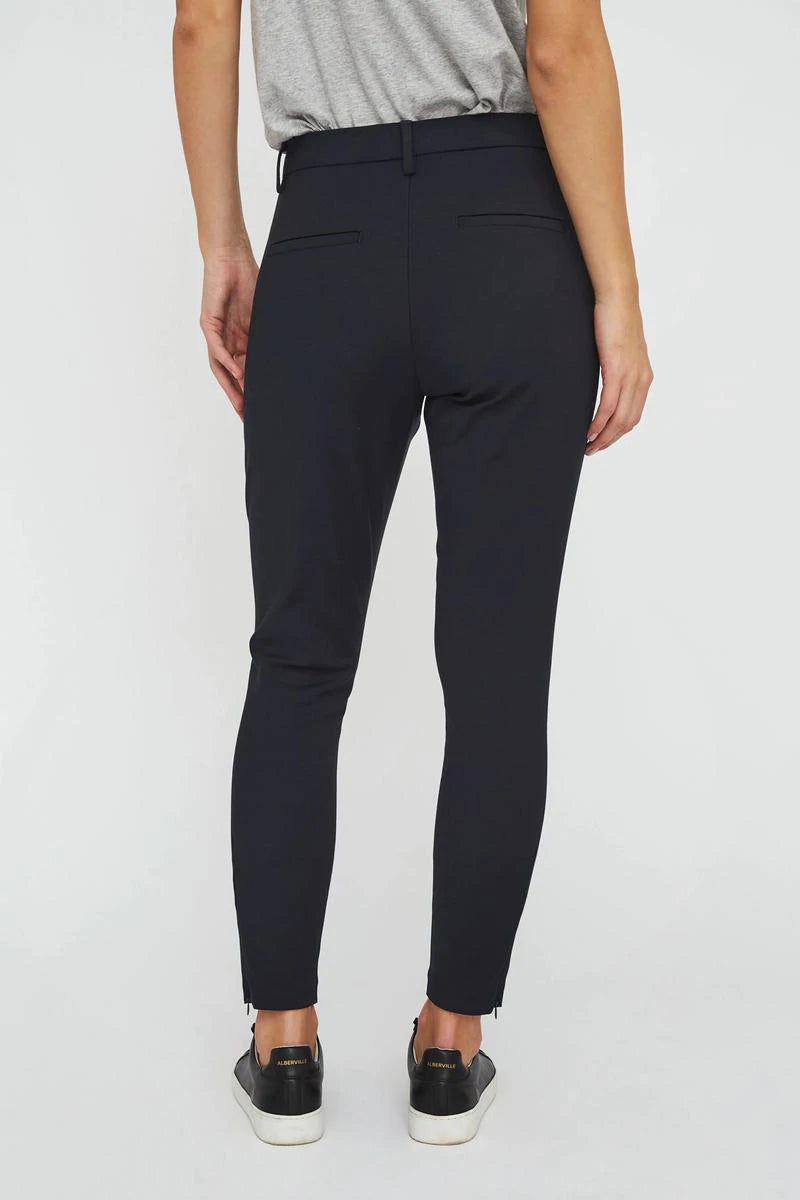 Angelie 238 Zip, Navy Jeggin