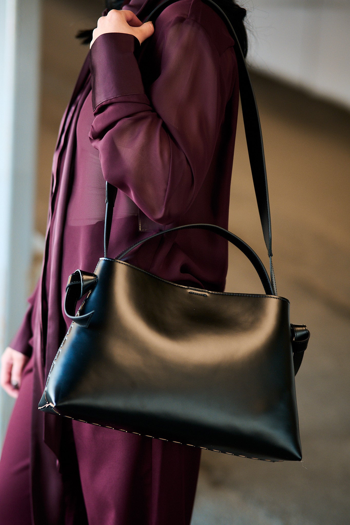 Stella Medium Leather Bag - Black