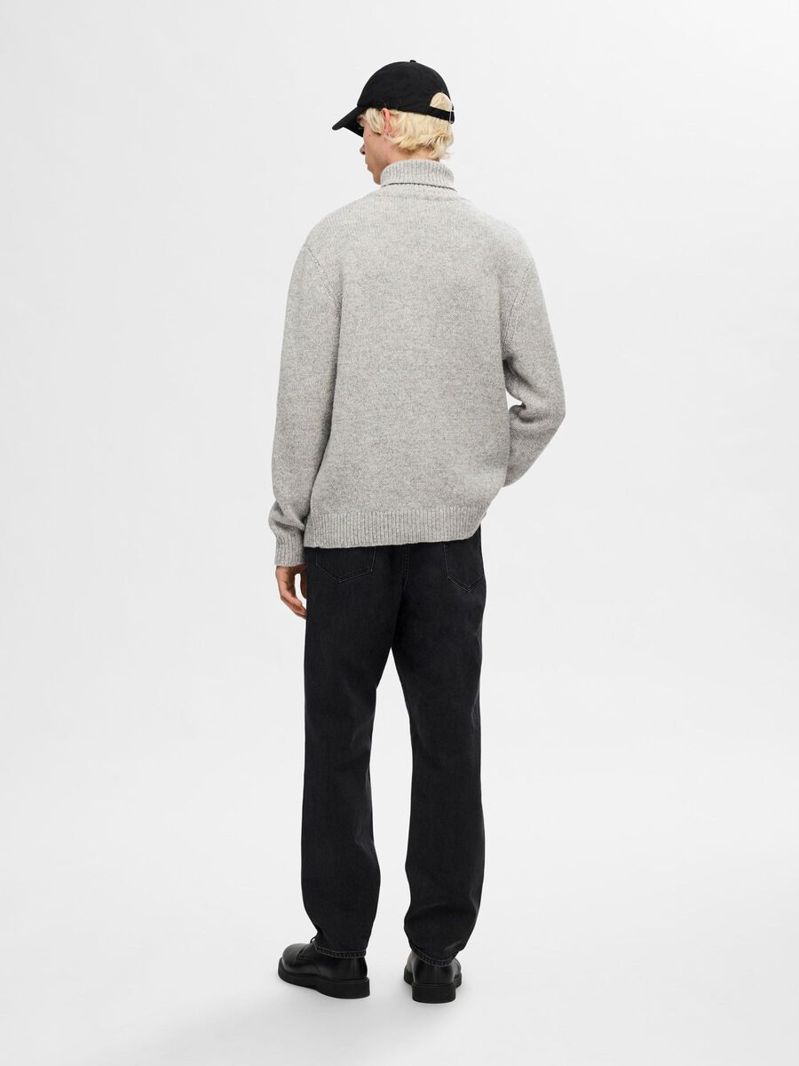 Cody Ls Knit Relaxed Roll Neck