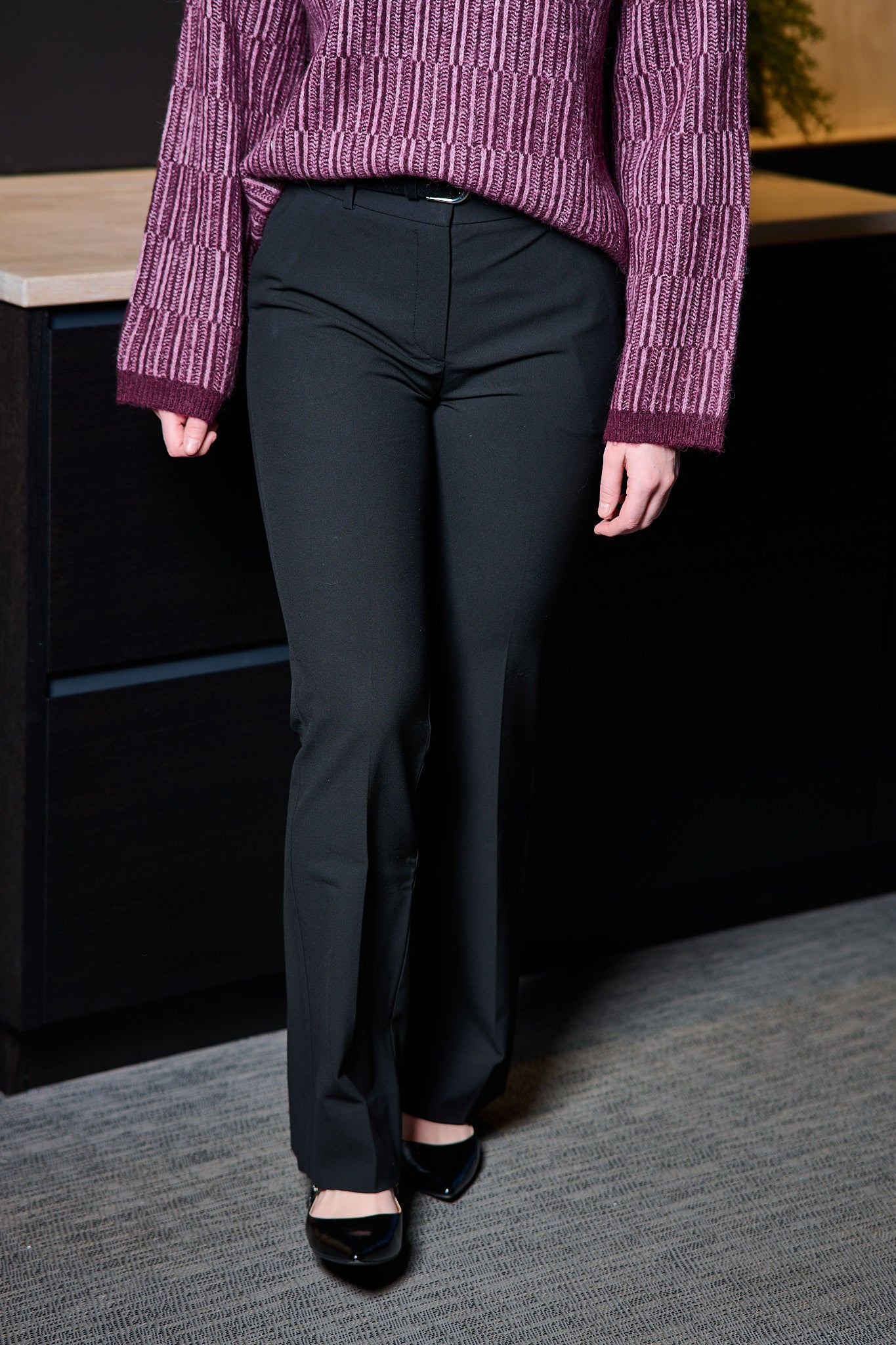 Clara 285 Regular Black