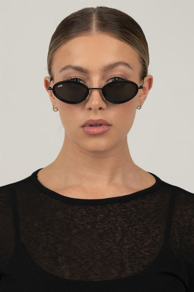 Lexi Black/Smoke