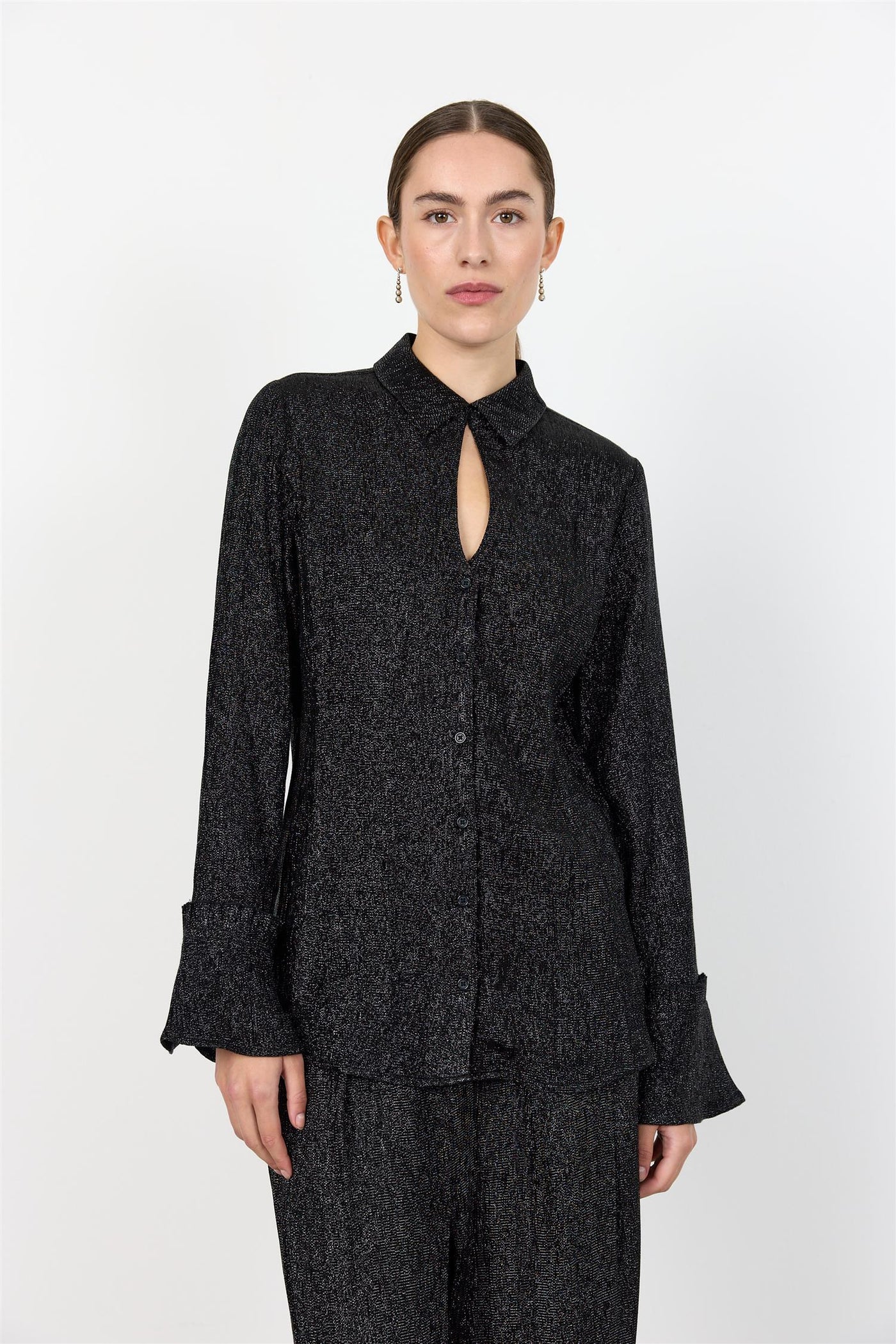 Otis 3 - Black