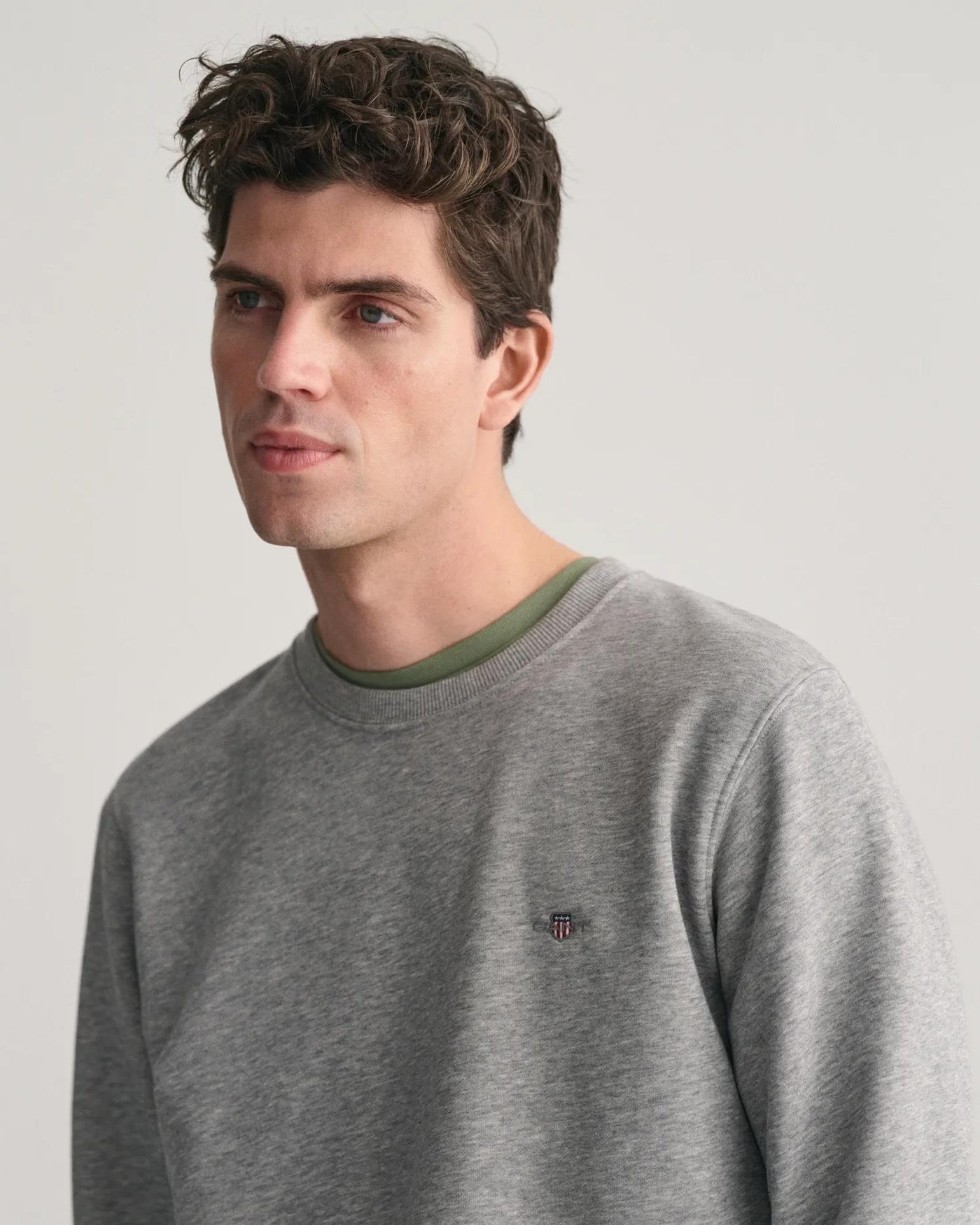 Reg Shield C-neck Sweat