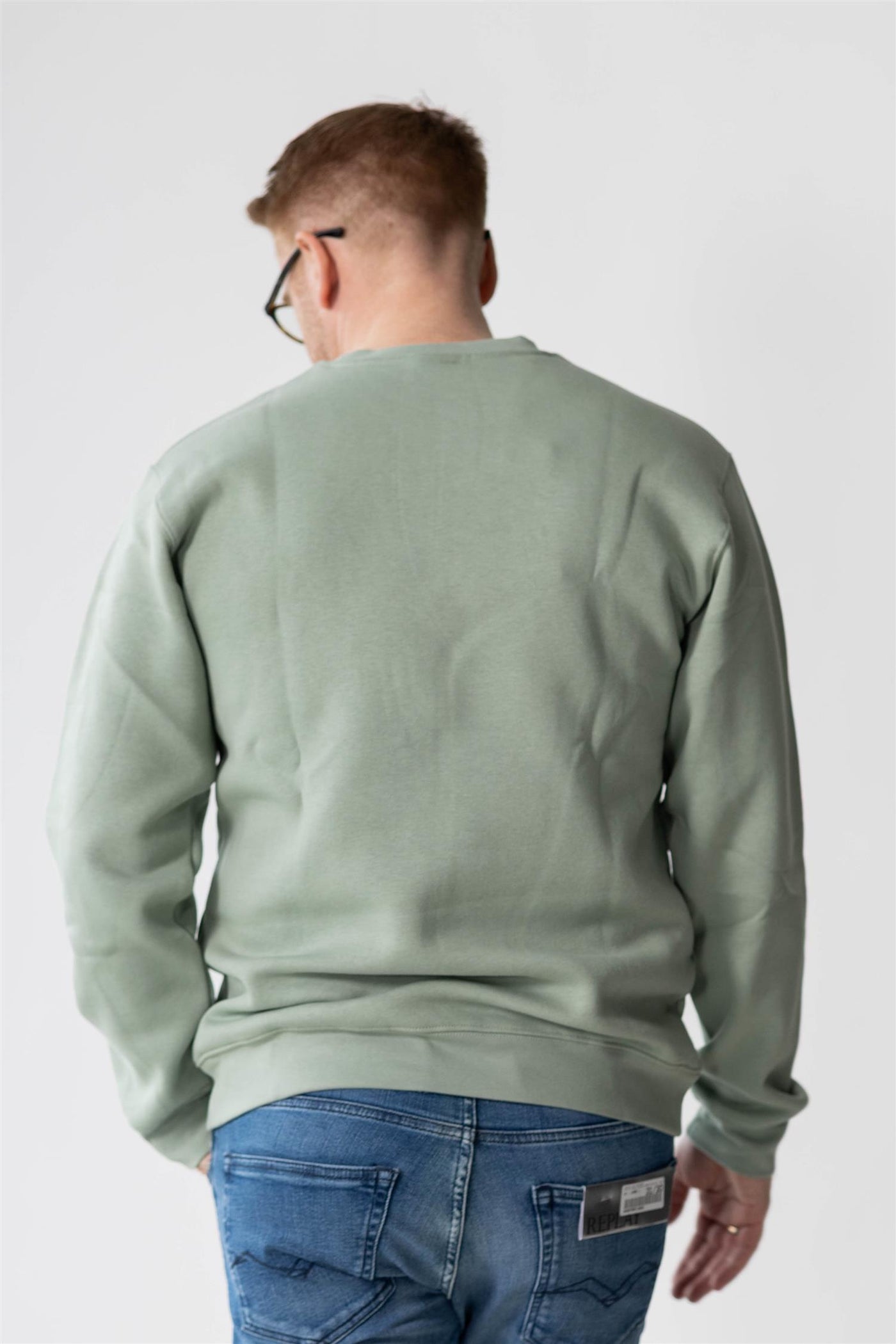 Hankie Logo Crew Sweat