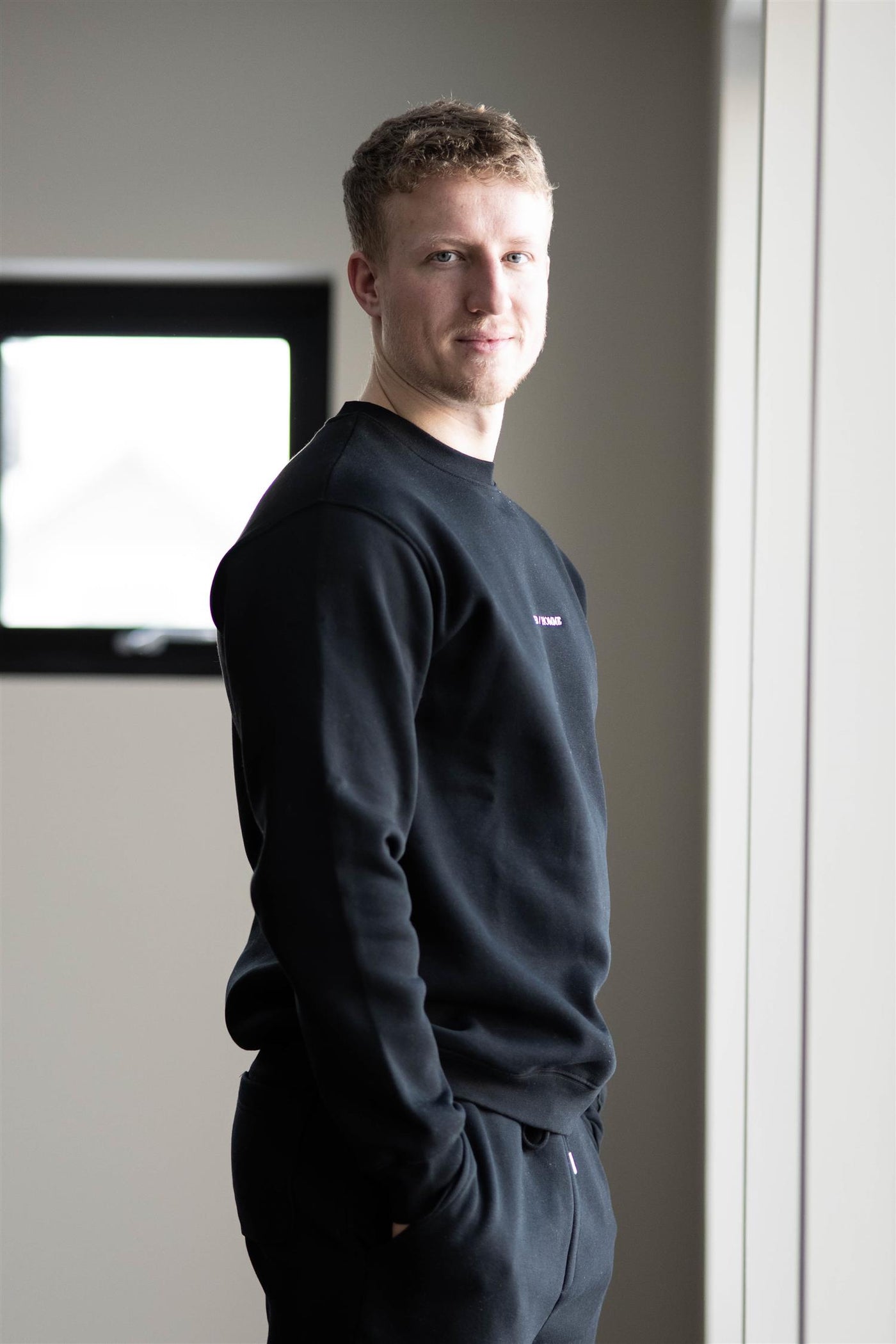 Hankie Logo Crew Sweat