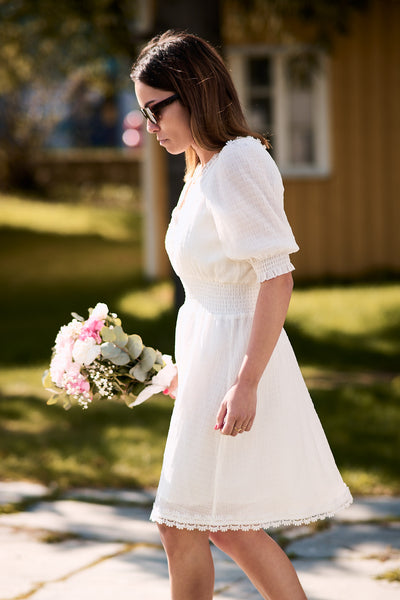 Leslie 1 Off White