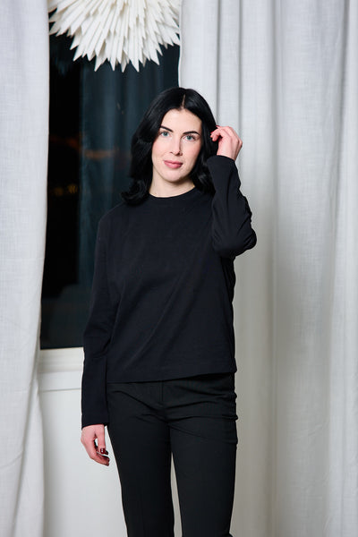 Essential Ls Boxy Tee - Black