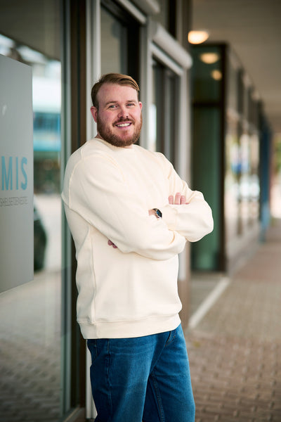 Hankie Logo Crew Neck Sweat - Egret