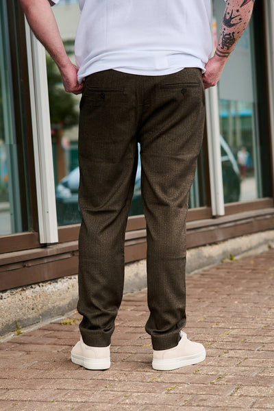 Theo PL Black Oak Herringbone