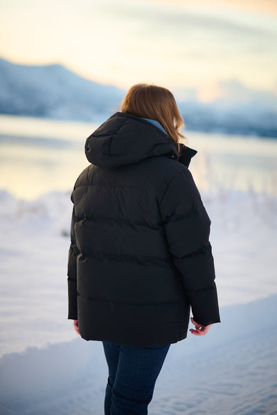 Besseggen Down Jacket - Black