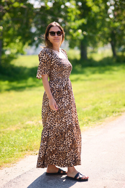 Dora SS AOP Ankle Dress Leopard