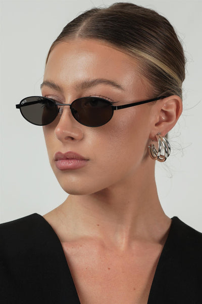 Rosie Black/Smoke
