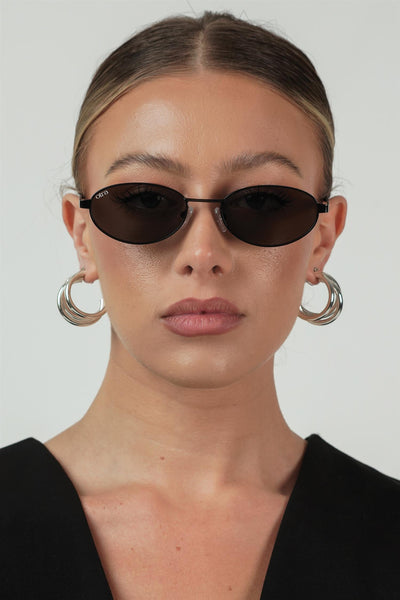 Rosie Black/Smoke