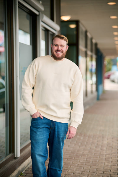 Hankie Logo Crew Neck Sweat - Egret