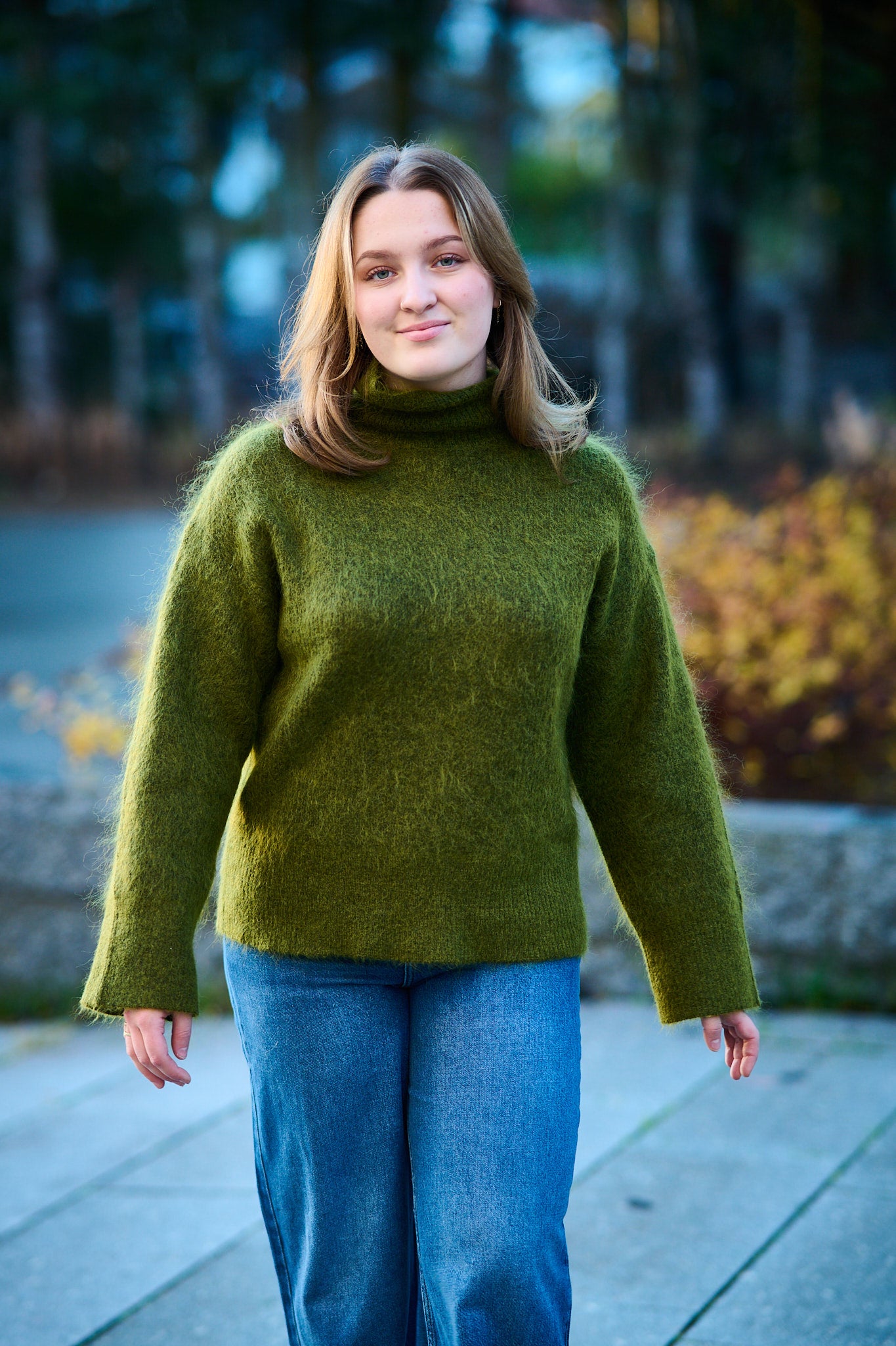 Mira Mohair LS Knit High-Neck - Avocado/Black Core