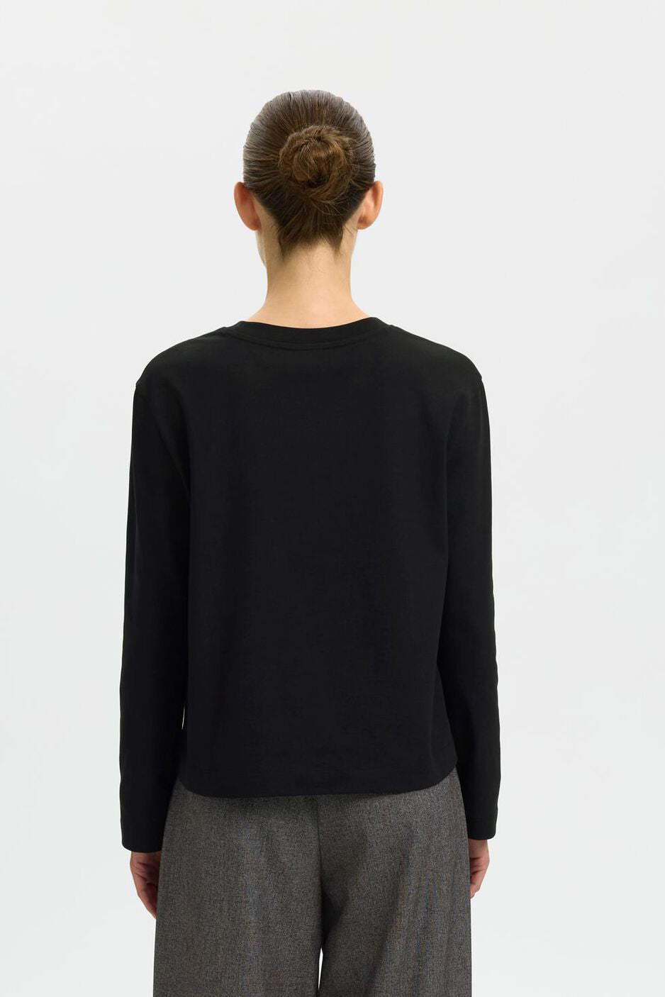 Essential Ls Boxy Tee - Black