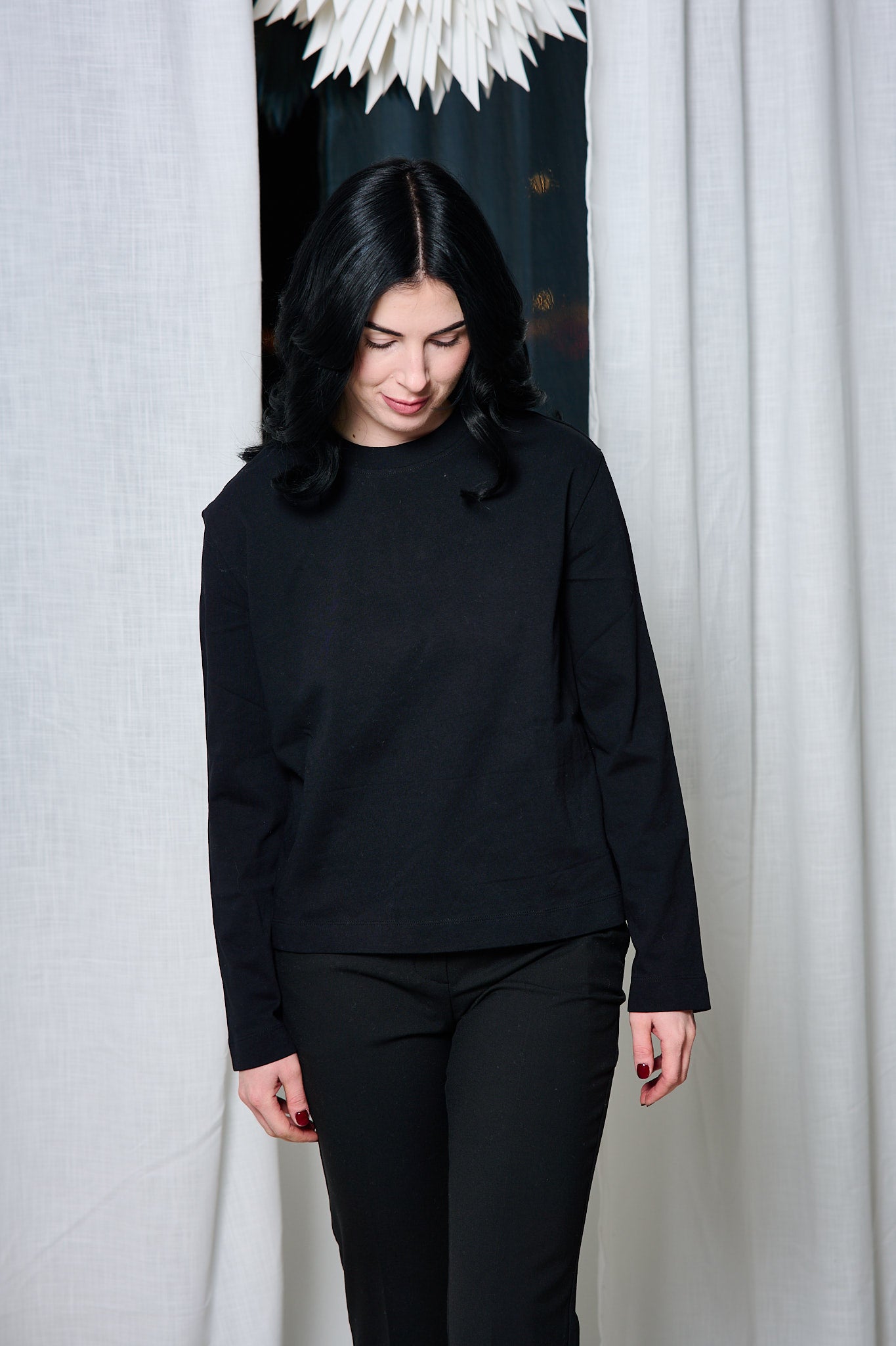 Essential Ls Boxy Tee - Black