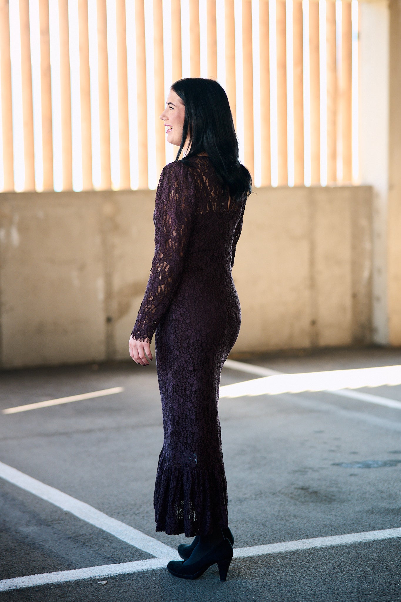 Lace Fitted Dress - Burgundy