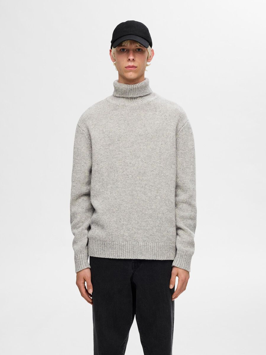 Cody Ls Knit Relaxed Roll Neck