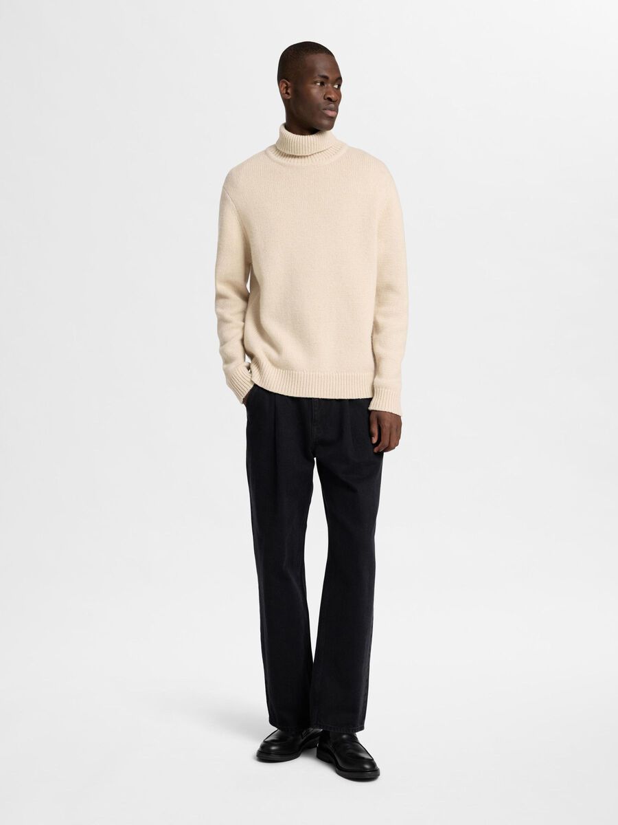 Cody Ls Knit Relaxed Roll Neck