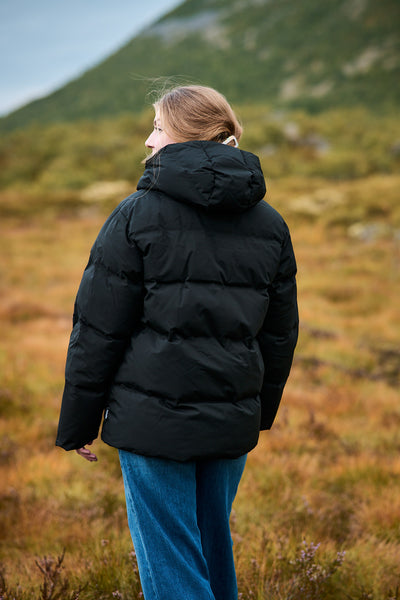 Besseggen Down Jacket - Black