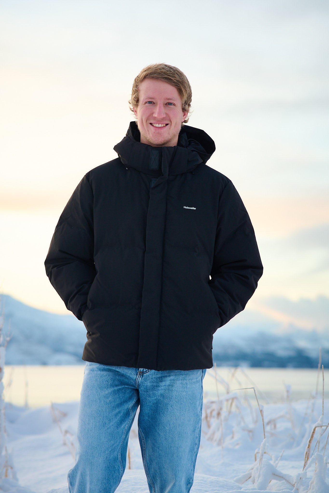 Dovre Lt Down Jacket - Black