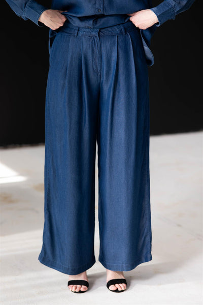 Janna HW Pleated Chambray Pant Dark Blue