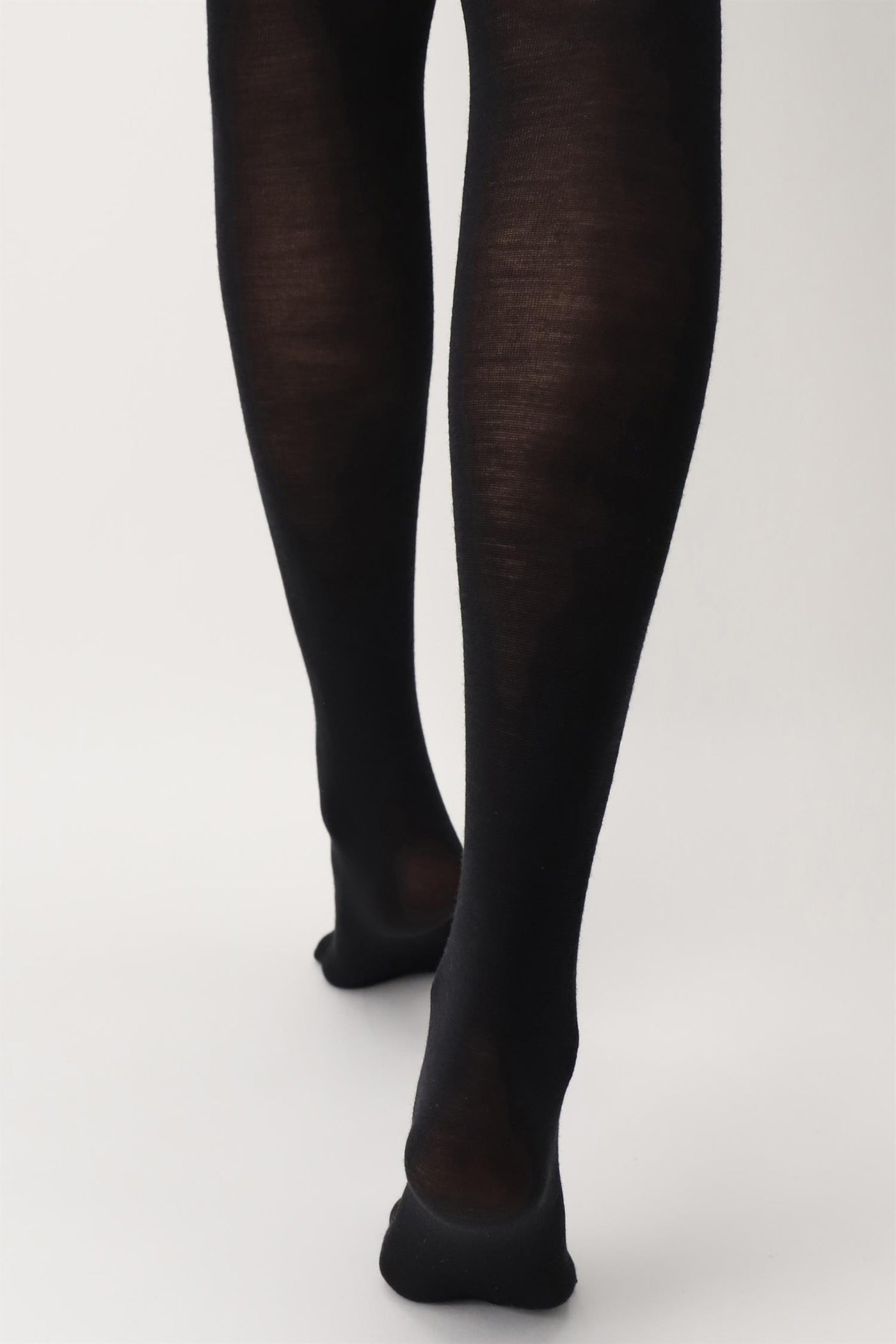 Nives Fine Wool Thights - Black