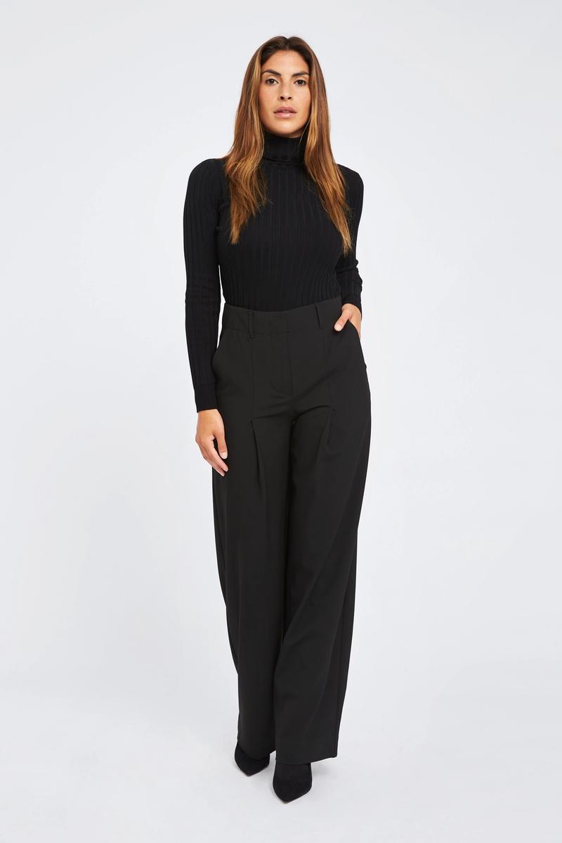 Dena 285 High Sleek