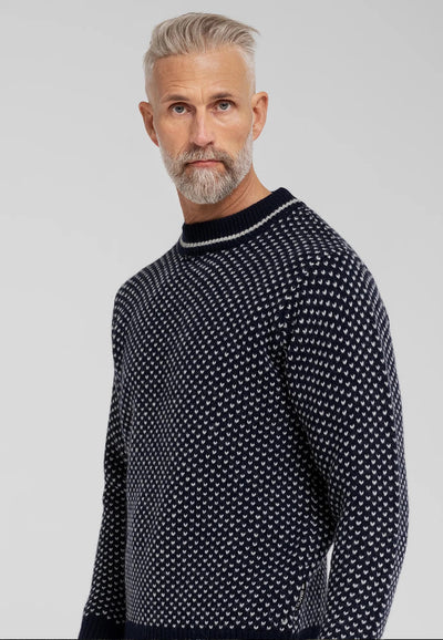 Knitted Pullover R-neck