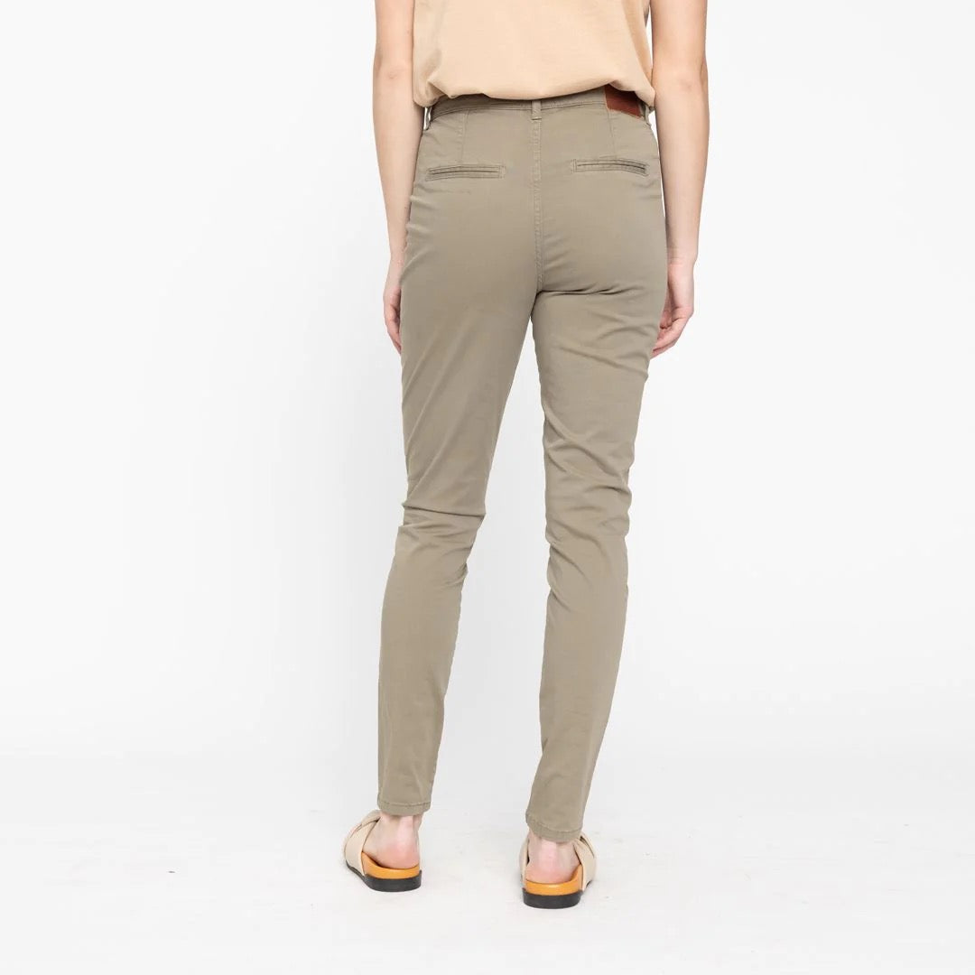 Jolie Pure Crop  057