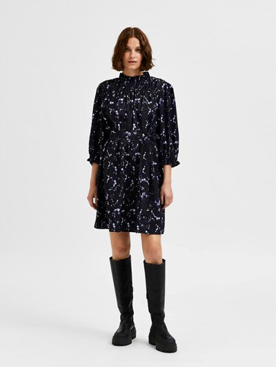 Raya 3/4 Short Dress